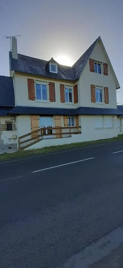 Appartement Proche Bord De Mer Plougasnou Apartment