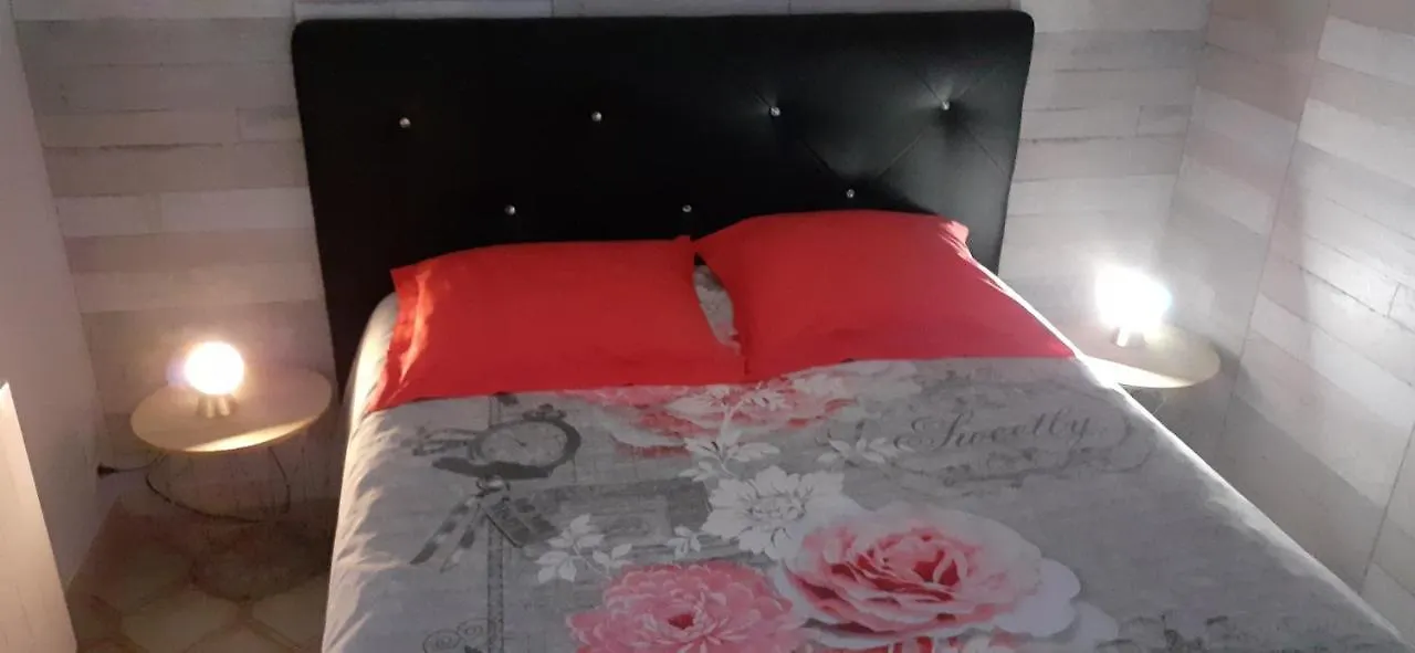 Appartement Proche Bord De Mer Plougasnou Apartment